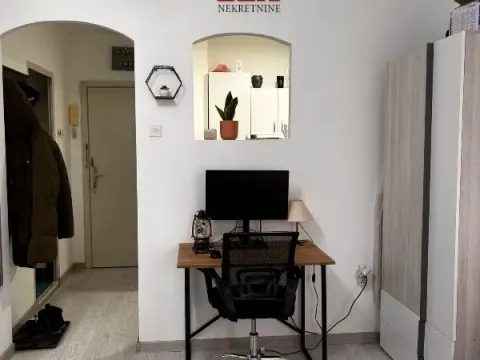 Izdavanje, dvosoban stan, 28m², Čukarica, Beograd - image 4