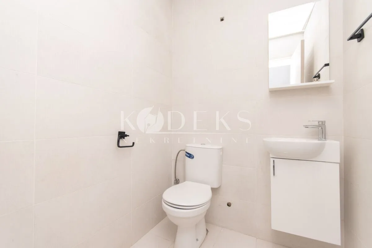 Rent, office space, 27m², Pobrežje, Podgorica