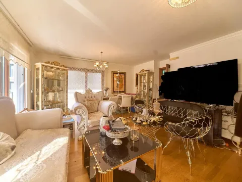 Prodaja, trosoban stan, 120m², Tološka šuma, Podgorica - image 2