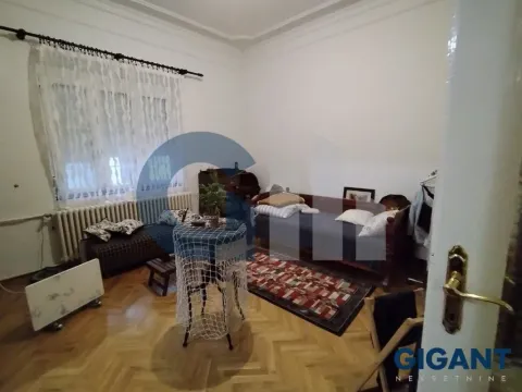 Prodaja, dvosoban stan, 70m², Vračar, Šid - image 2