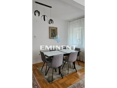 Izdavanje, trosoban stan, 83m², Vračar Hram, Vračar Sve Podlokacije - image 7