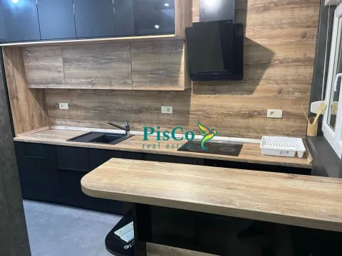 Izdavanje, trosoban stan, 100m², City Kvart, Podgorica - image 10