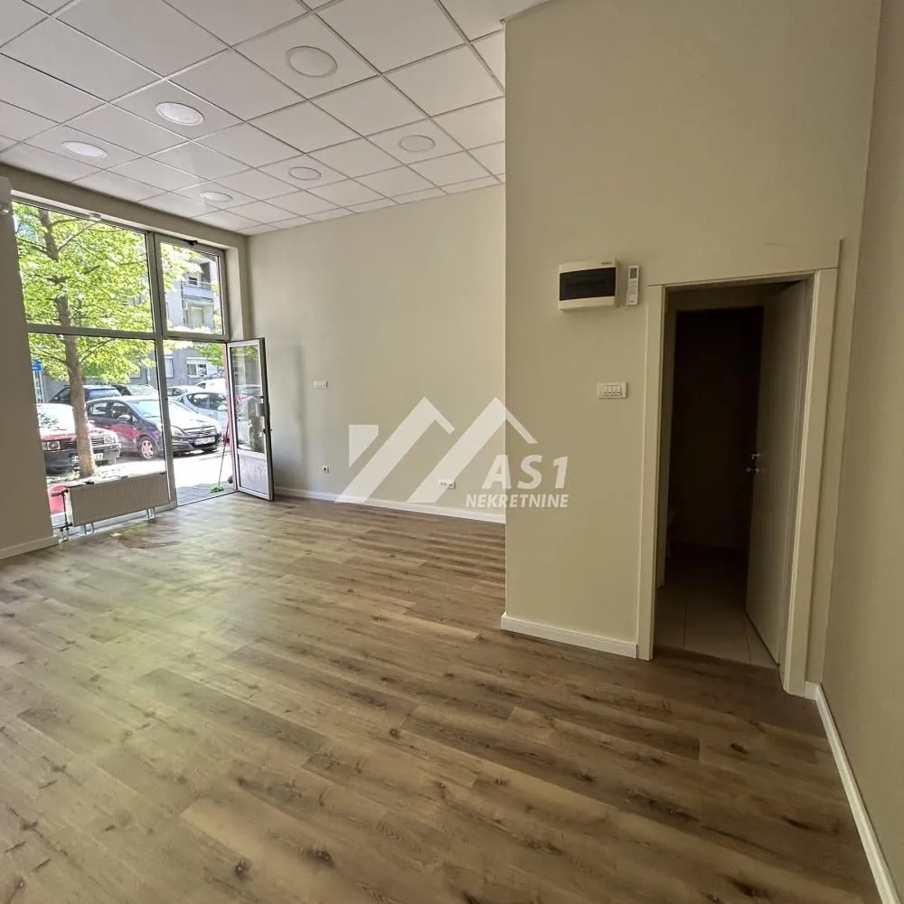 Rent, office space, 34m², Detelinara, Novi Sad Sve Podlokacije