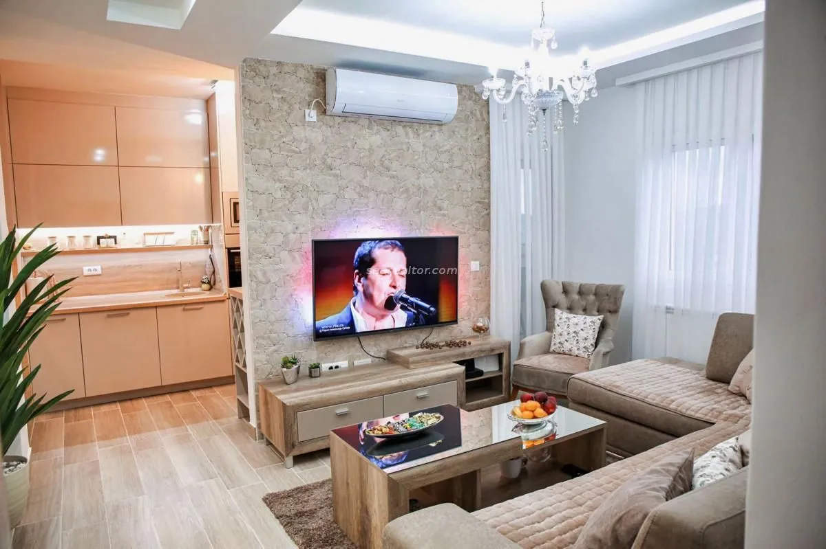 Prodaja, jednosoban stan, 42m², Žabljak, Crna Gora