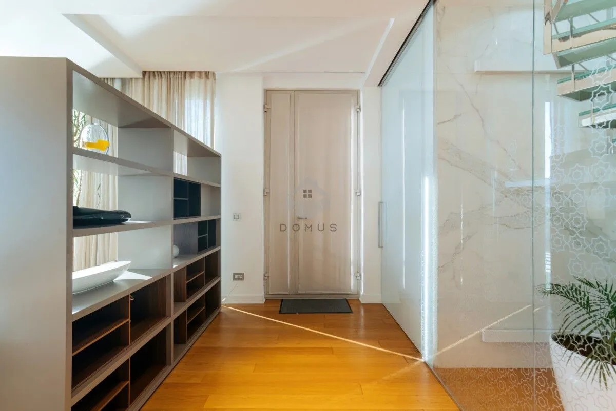 Prodaja, dvosoban stan, 483m², Budva, Crna Gora