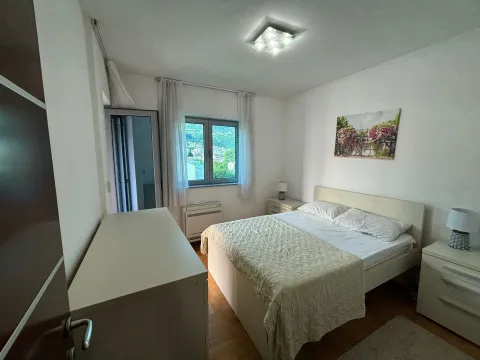 Izdavanje, dvosoban stan, 85m², Centar, Budva - image 10