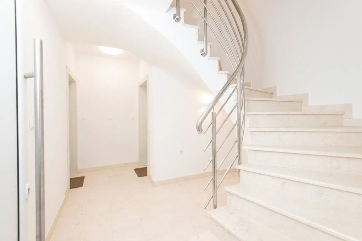 Stan-na-dan, jednosoban stan, 40m², Tivat, Crna Gora