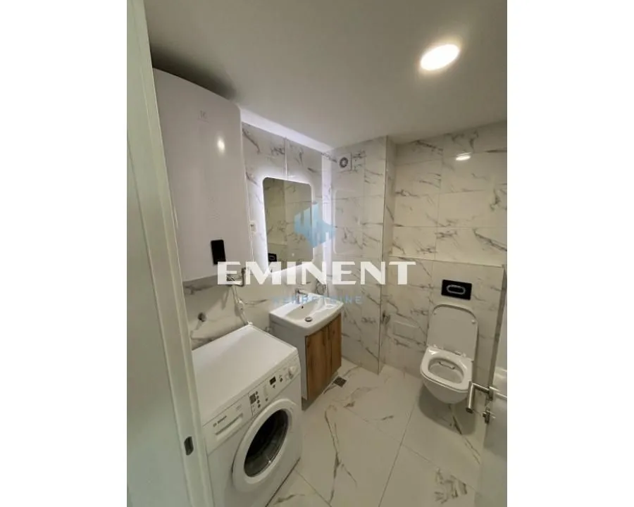 Izdavanje, dvosoban stan, 45m², Zemun Gornji Grad, Zemun Sve Podlokacije