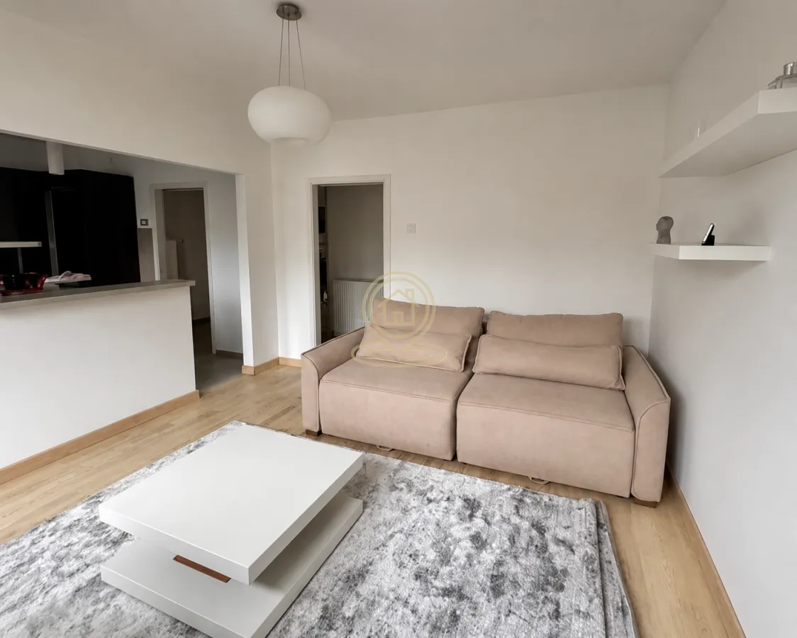 Izdavanje, dvosoban stan, 64m², Savski Venac, Beograd