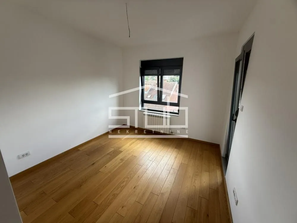 Rent, four bedroom apartment, 172m², Čukarica, Beograd