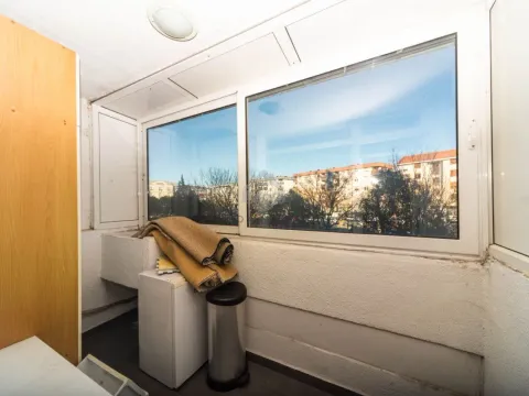 Izdavanje, dvosoban stan, 80m², Blok 9, Podgorica - image 13