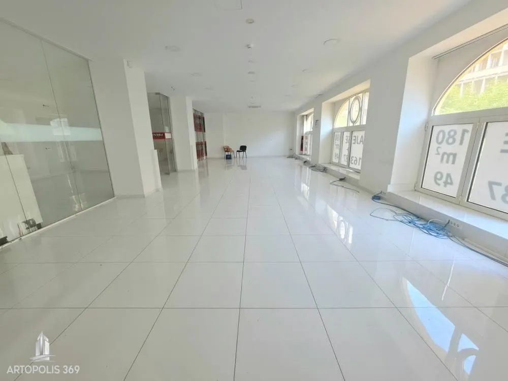 Rent, office space, 185m², Stari Grad, Beograd