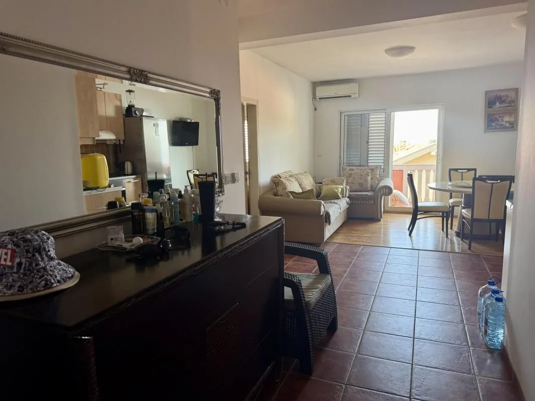 Sale, two bedroom apartment, 82m², Petrovac, Budva