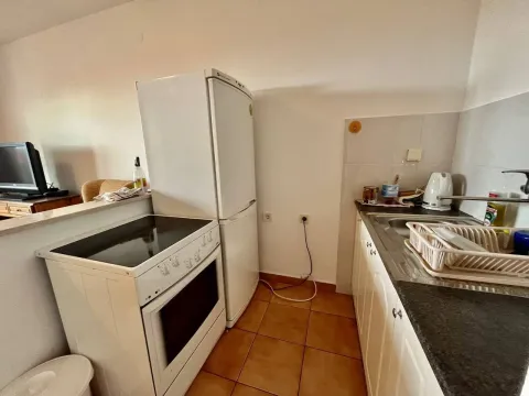 Rent, one bedroom apartment, 41m², Pržno, Budva - image 2