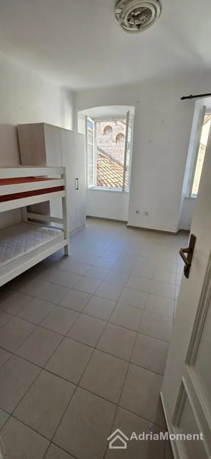 Sale, three bedroom apartment, 72m², Kotor, Crna Gora
