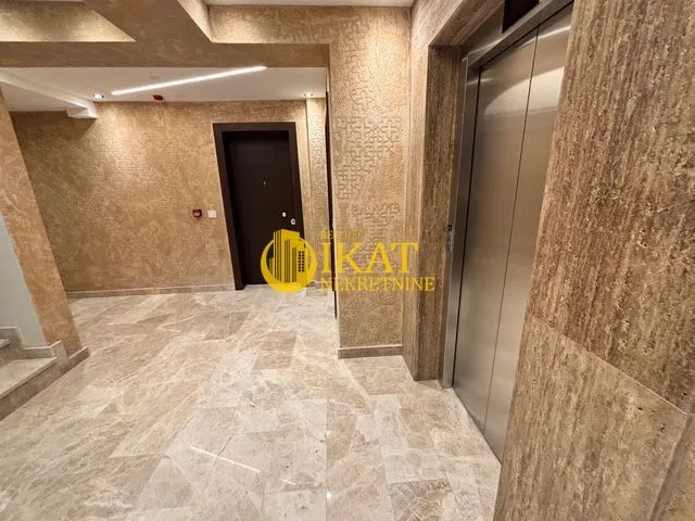 Sale, two bedroom apartment, 60m², Kluz, Zvezdara Sve Podlokacije