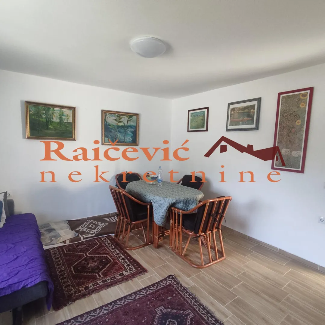 Prodaja, kuća, 240m², Opovo, Srbija