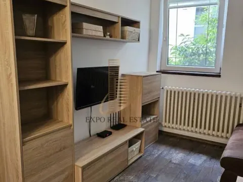 Izdavanje, trosoban stan, 60m², Centar, Novi Sad - image 5