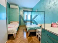 Izdavanje, dvosoban stan, 88m², City Kvart, Podgorica - image 9