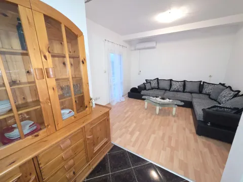 Izdavanje, trosoban stan, 75m², Zagorič, Podgorica - image 3