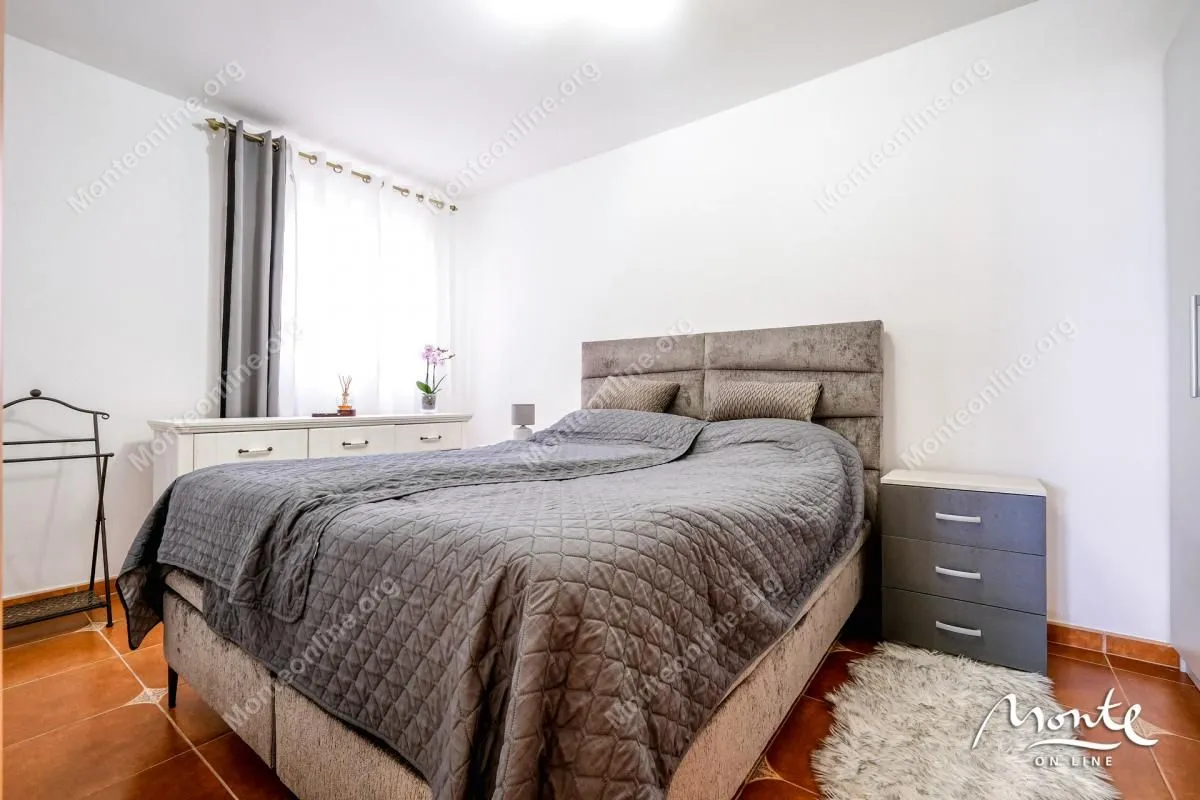 Prodaja, kuća, 210m², Krašići, Tivat