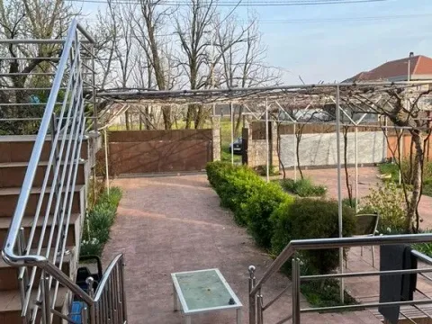 Rent, house, 300m², Donja Gorica, Podgorica - image 10