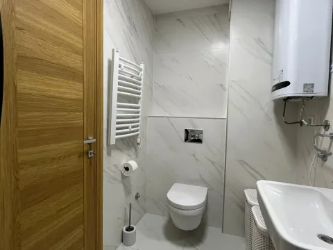 Prodaja, jednosoban stan, 46m², City Kvart, Podgorica - image 9