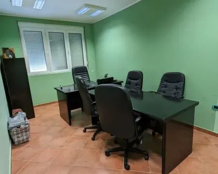 Rent, office space, 115m², Bar, Crna Gora