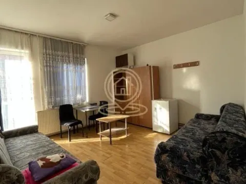 Izdavanje, stan, 110m², Vašarište, Kragujevac - image 1