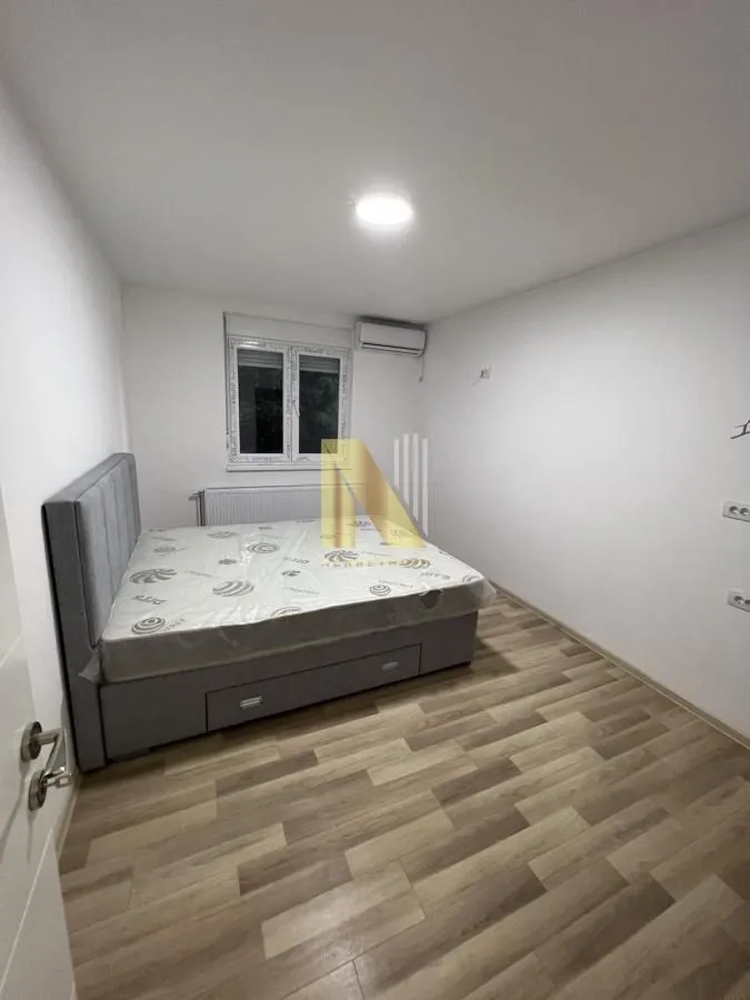 Rent, office space, 550m², Petrovaradin, Novi Sad