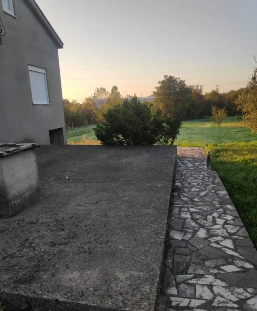 Prodaja, kuća, 82m², Lješanska Nahija, Podgorica