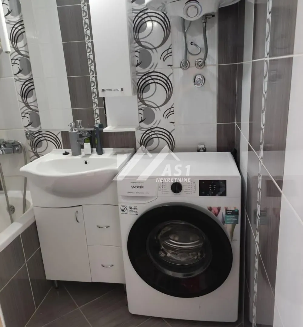 Rent, two bedroom apartment, 60m², Bulevar Oslobodjenja, Novi Sad Sve Podlokacije