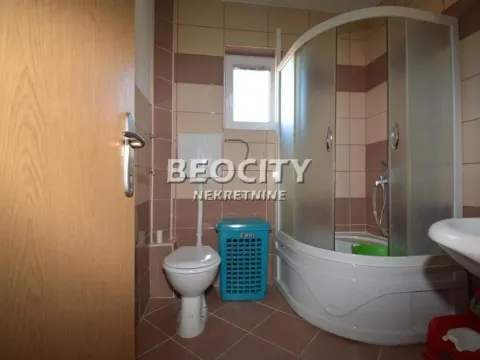 Sale, house, 770m², Glumčevo brdo, Barajevo - image 19