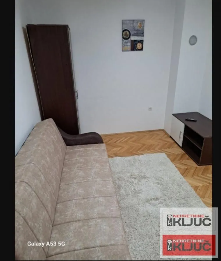 Izdavanje, garsonjera, 23m², Grbavica, Novi Sad Sve Podlokacije