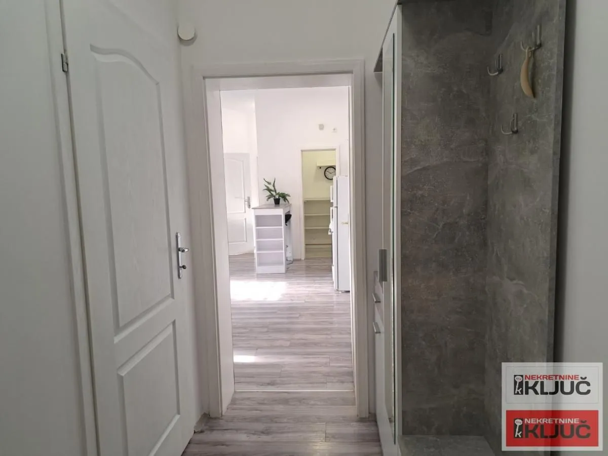 Prodaja, trosoban stan, 71m², Bulevar Oslobodjenja, Novi Sad Sve Podlokacije