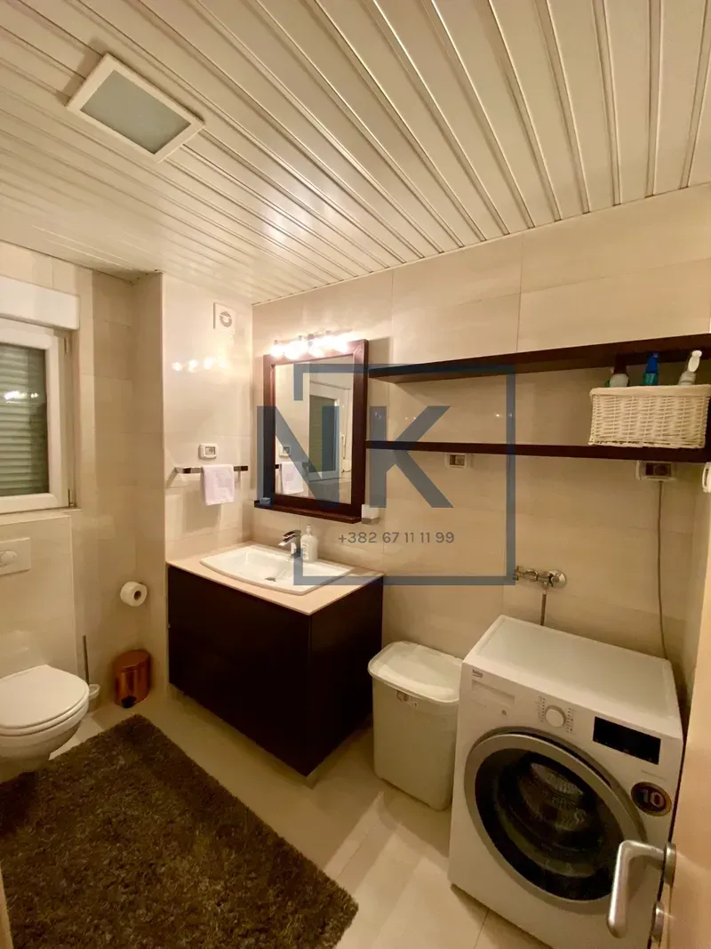 Izdavanje, trosoban stan, 120m², City Kvart, Podgorica