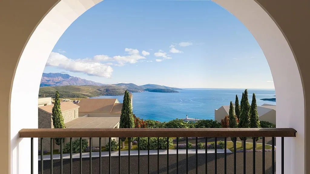 Prodaja, četvorosoban stan, 138m², Tivat, Crna Gora