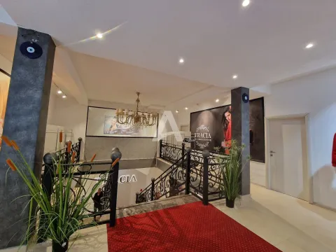 Prodaja, poslovni prostor, 800m², Jaz, Budva - image 4