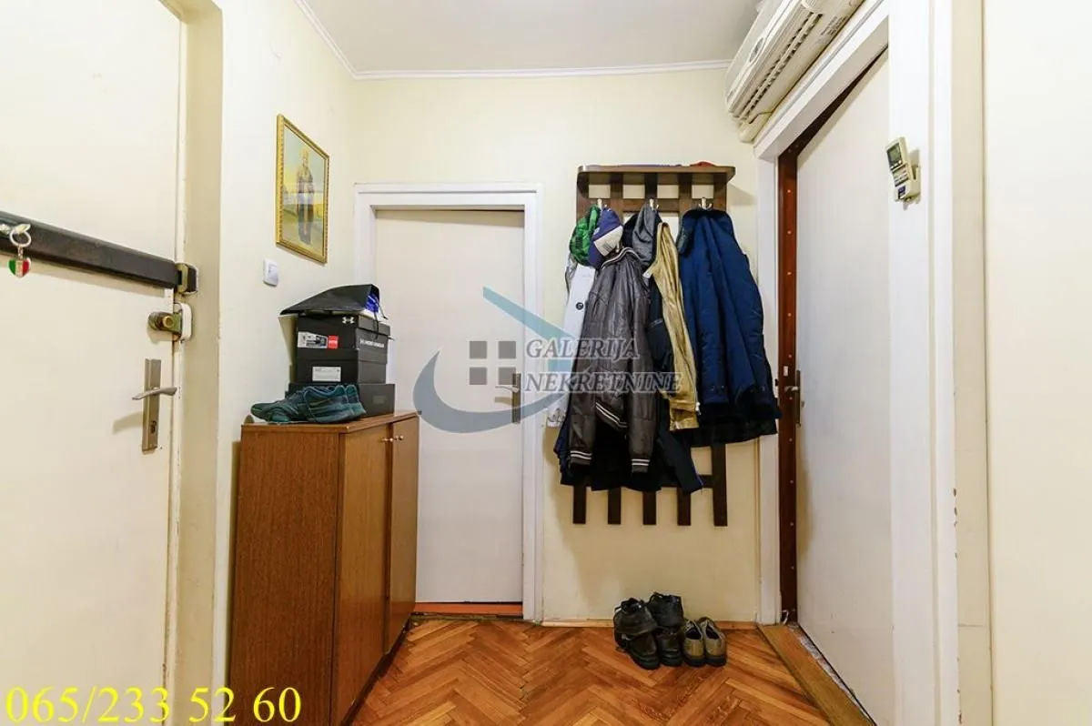 Prodaja, dvosoban stan, 62m², Vračar Sve Podlokacije, Beograd