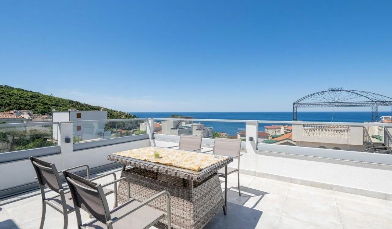 Prodaja, kuća, 272m², Utjeha, Bar