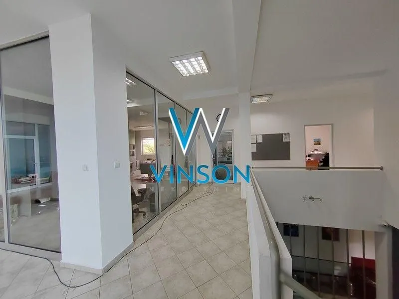 Rent, office space, 491m², Vidovdansko naselje, Novi Sad Sve Podlokacije
