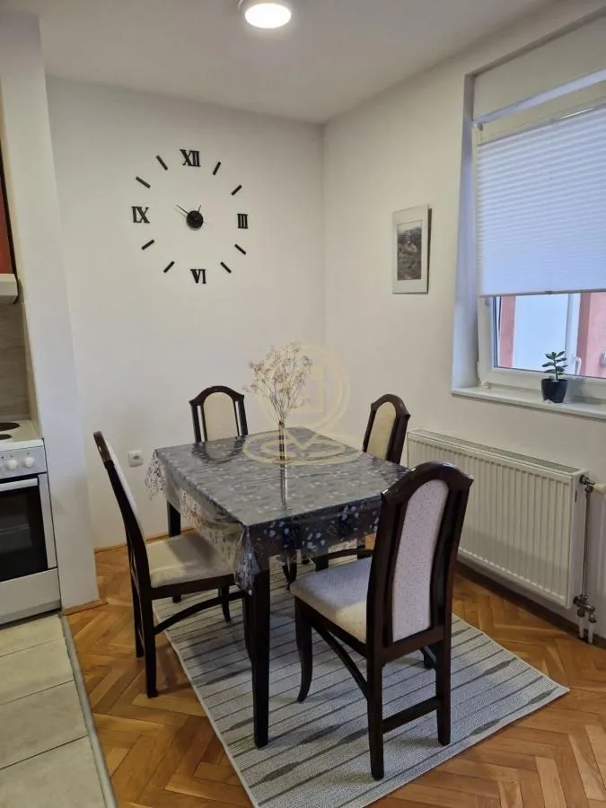 Izdavanje, dvosoban stan, 50m², Novo naselje, Novi Sad