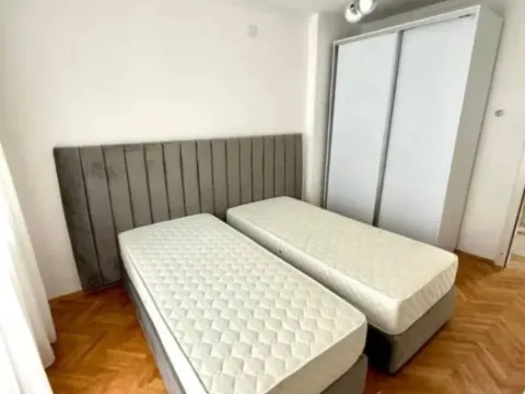 Izdavanje, dvosoban stan, 70m², Preko Morače, Podgorica - image 5