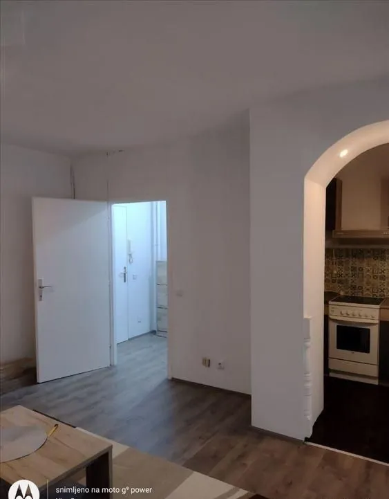 Rent, three bedroom apartment, 55m², Zvezdara Sve Podlokacije, Beograd