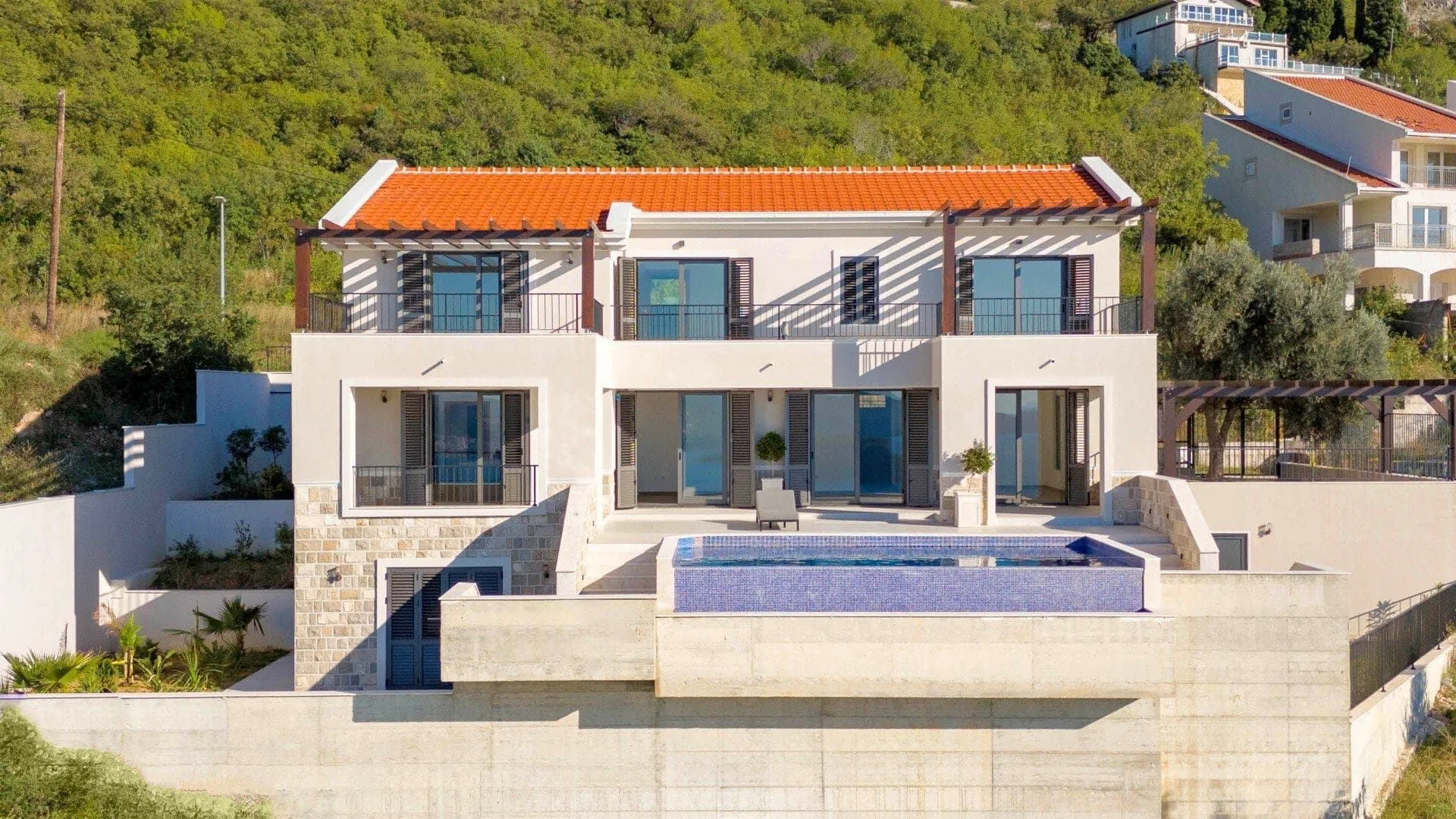 Sale, house, 420m², Blizikuće, Budva