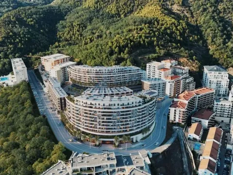 Sale, one bedroom apartment, 44m², Bečići, Budva - image 3