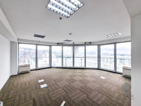 Izdavanje, poslovni prostor, 445m², Preko Morače, Podgorica - image 14