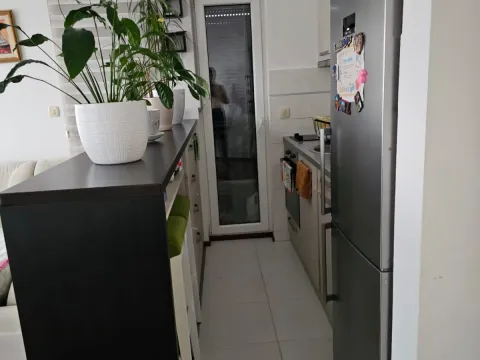 Prodaja, dvosoban stan, 56m², Stari Aerodrom, Podgorica - image 10