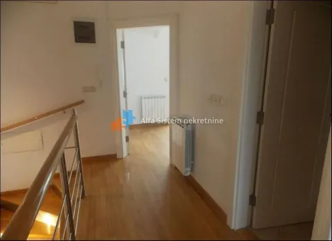 Rent, house, 200m², Savski Venac, Beograd - image 14