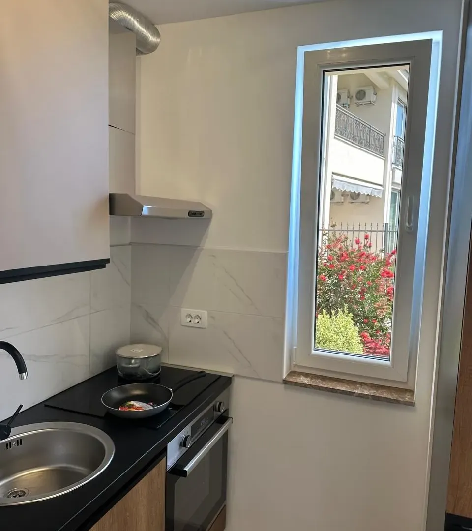 Prodaja, dvosoban stan, 85m², Đenovići, Herceg Novi